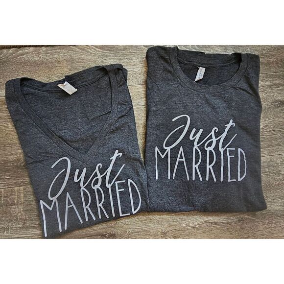 JUST MARRIED SET of TEE'S Mens XL and Women's Vneck Tee XL Grey White Canvas Bel - Picture 2 of 9